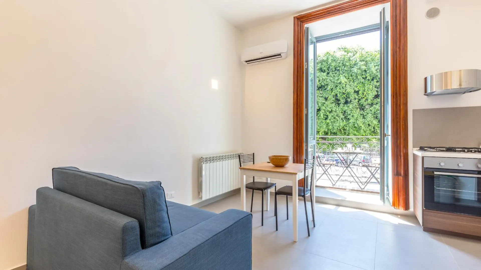 Loft Piazza Marina By Domusicily Lägenhet Palermo